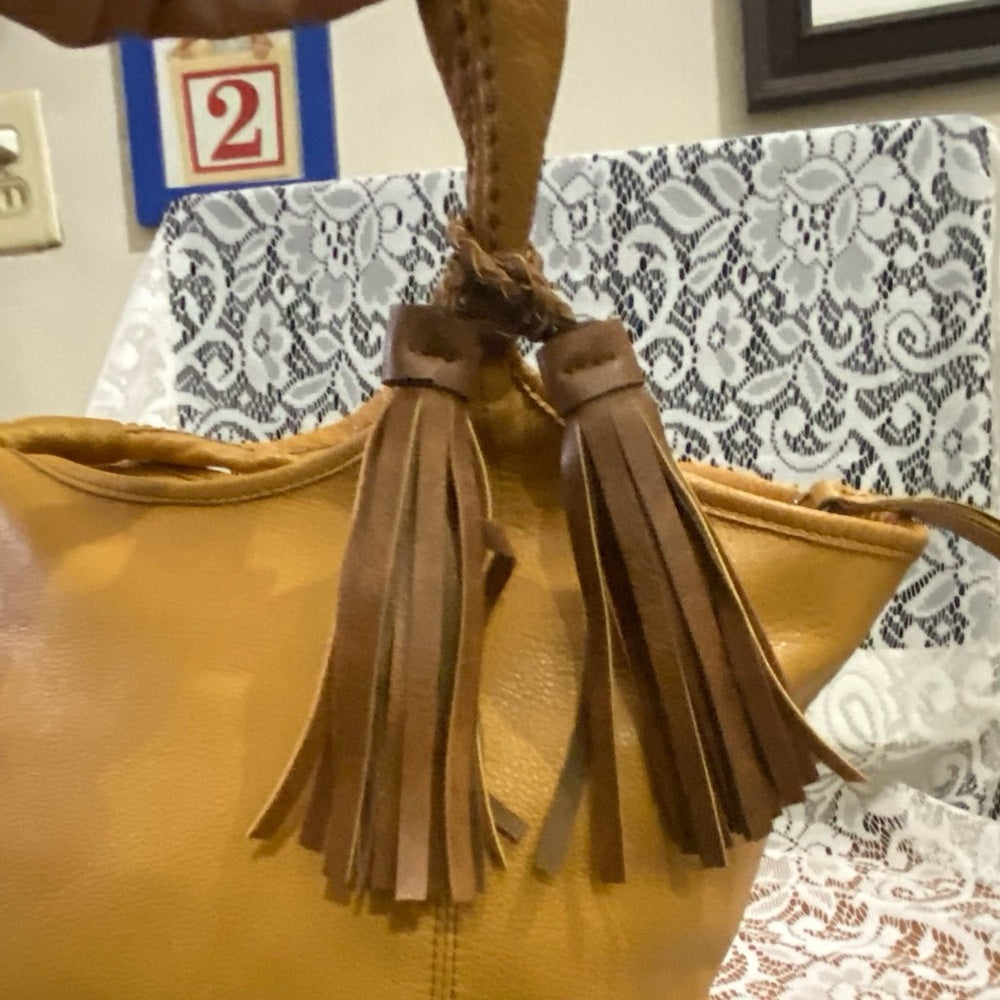 The Sak Mustard Yellow Leather Shoulder Bag 11in x 9.5in x 5in