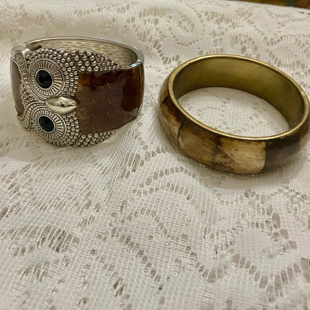 Lot of 2 Vintage Chunky Owl Enamel- Cloisonné Hinged and Tan Brown Agate Bangles
