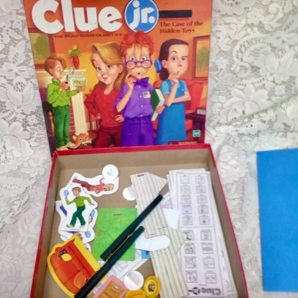Parker Bros. -Hasbro, Clue Jr. Boardgame- The Case of the Hidden Toys
