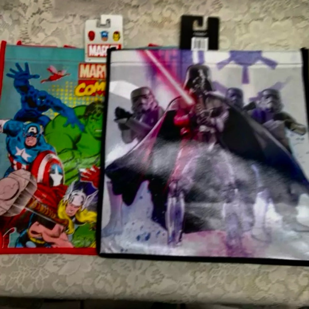 2-pc Star Wars and Marvel Comics Hulk Toy Bags 13in x 13in