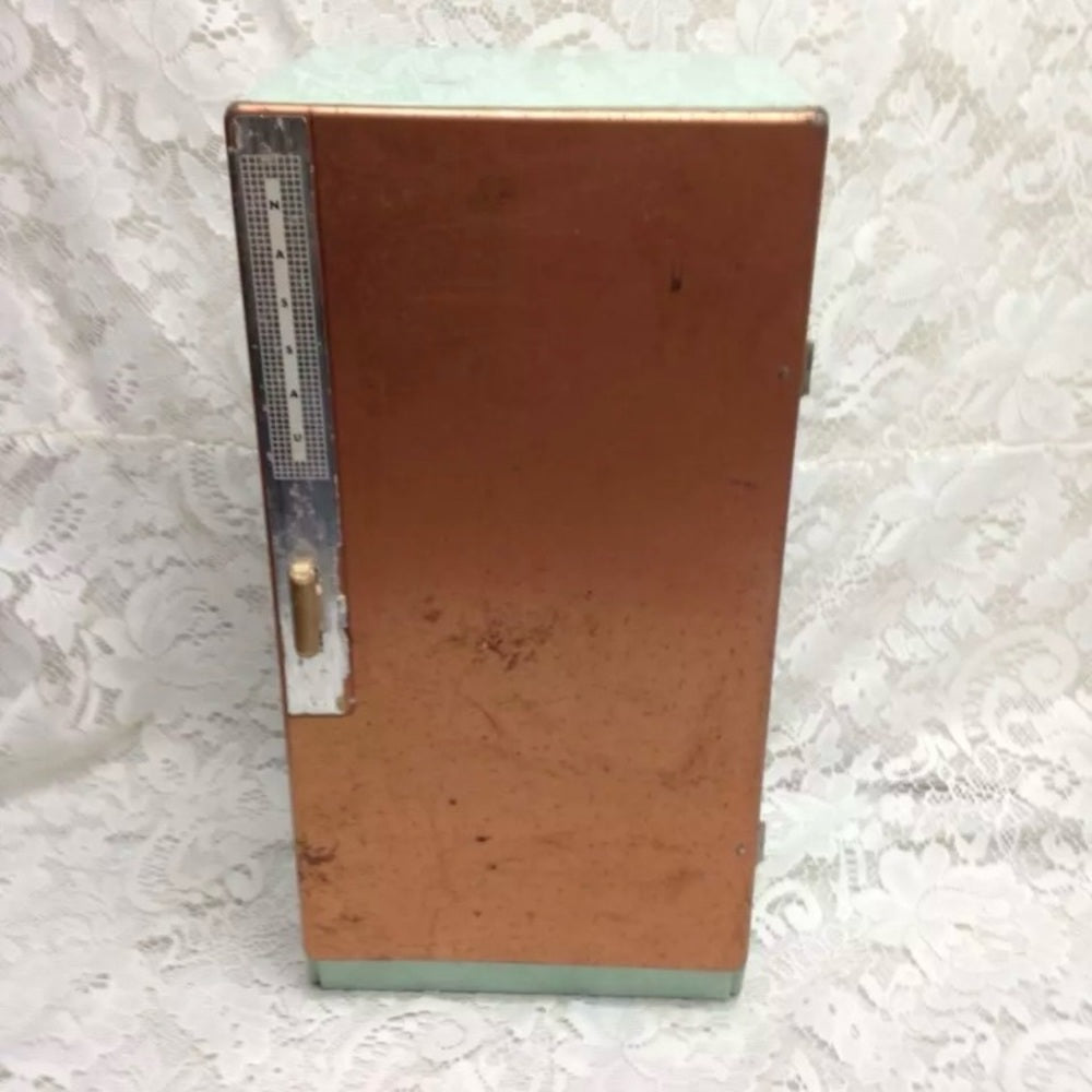 Vintage Nasau Tin Childs Toy Refrigerator 15in x 7.5in x 6.5in(J0821) This is a