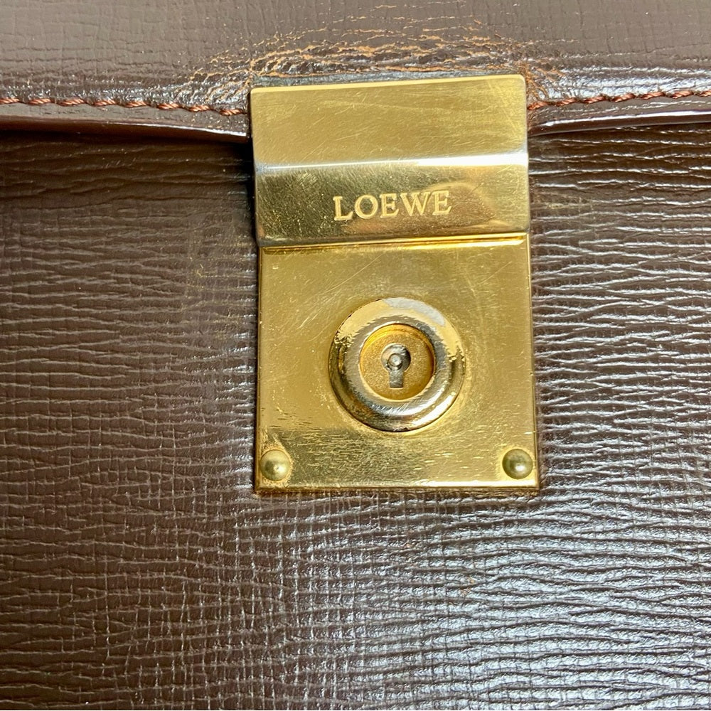 Authentic, Loewe, Uni-sex Brown Leather Double Gusset Briefcase with Orig. Key