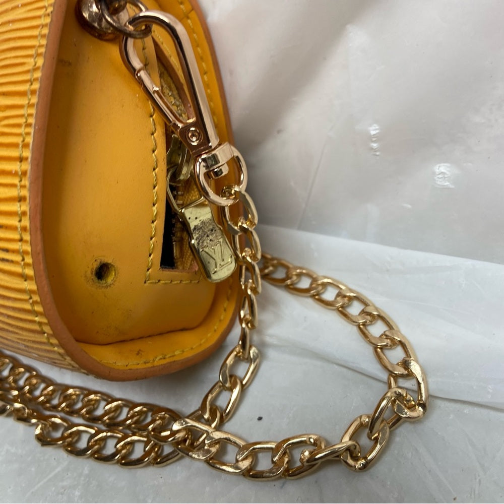 Louis Vuitton Yellow Epi Leather Cosmetic Pouch-CB