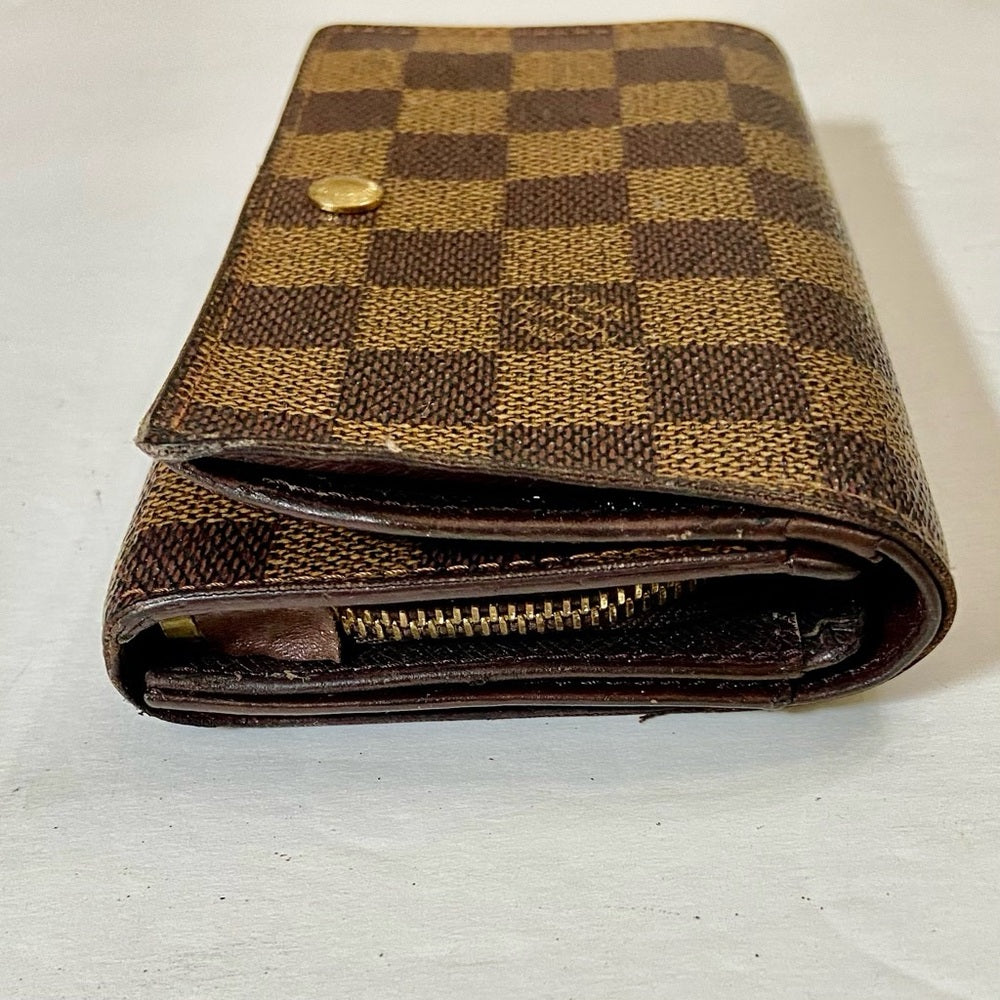 Louis Vuitton, Damier Ebene Tresor Bi-Fold Zip Wallet 5.5in x 4in (MI091…
