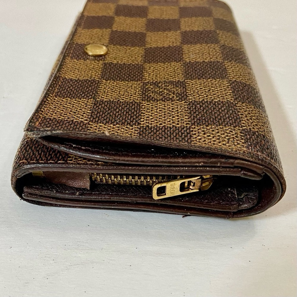 Louis Vuitton, Damier Ebene Tresor Bi-Fold Zip Wallet 5.5in x 4in (MI091…