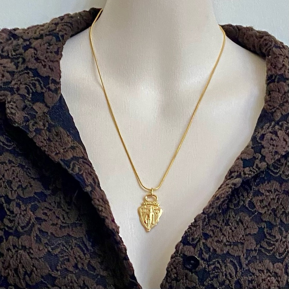 Vintage Authentic Gucci, 18in Gold Plated Charm Necklace (D)