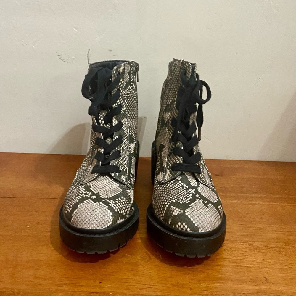 Faux Leather Snakeskin Zip Boots Gray and Black Size 8.5