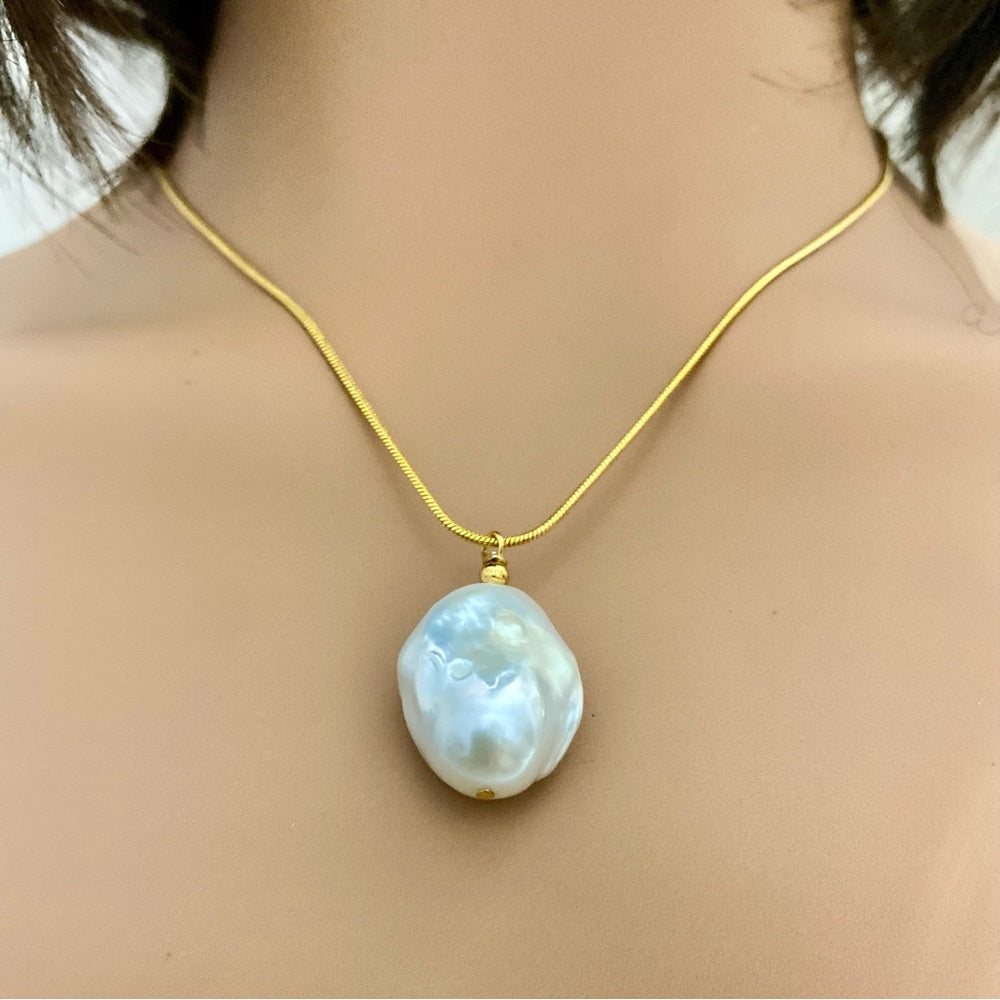 Stunning Genuine Baroque Pearl Pendant w/ 18in Gold Plated Snake Chain Necklace