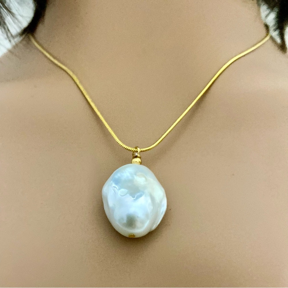 Stunning Genuine Baroque Pearl Pendant w/ 18in Gold Plated Snake Chain Necklace