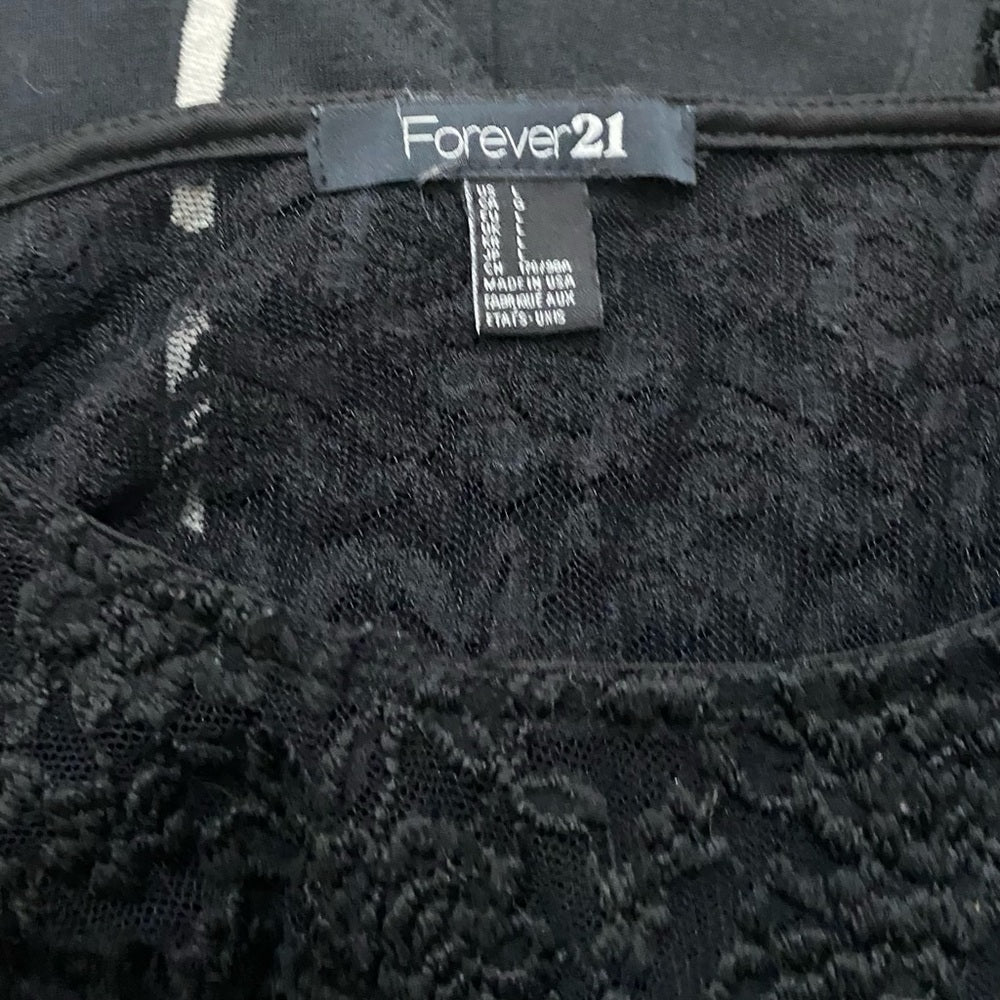 Forever 21 Stretchable Black Lace Long Sleeves Pullover (M-L)