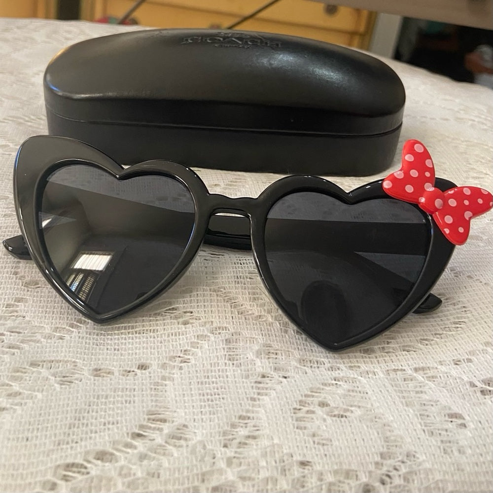 Disney Minnie Mouse Adult ArkAid Heart Shape Black Sunglasses With Case
