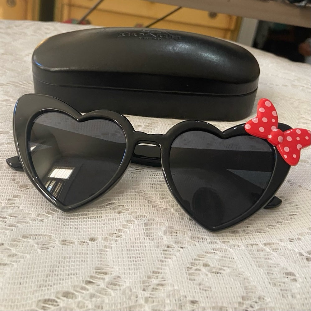 Disney Minnie Mouse Adult ArkAid Heart Shape Black Sunglasses With Case