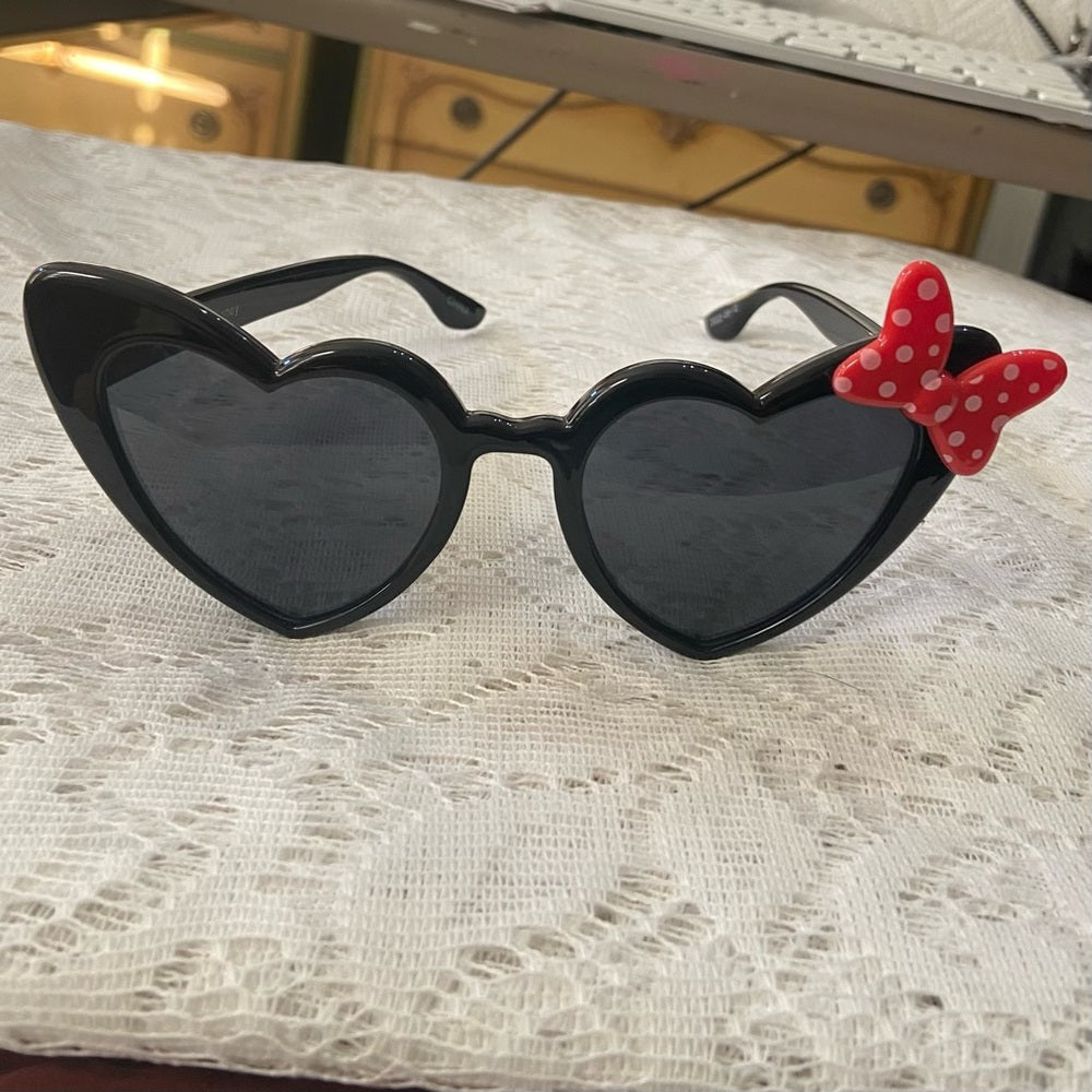 Disney Minnie Mouse Adult ArkAid Heart Shape Black Sunglasses With Case
