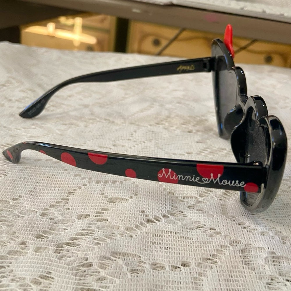 Disney Minnie Mouse Adult ArkAid Heart Shape Black Sunglasses With Case