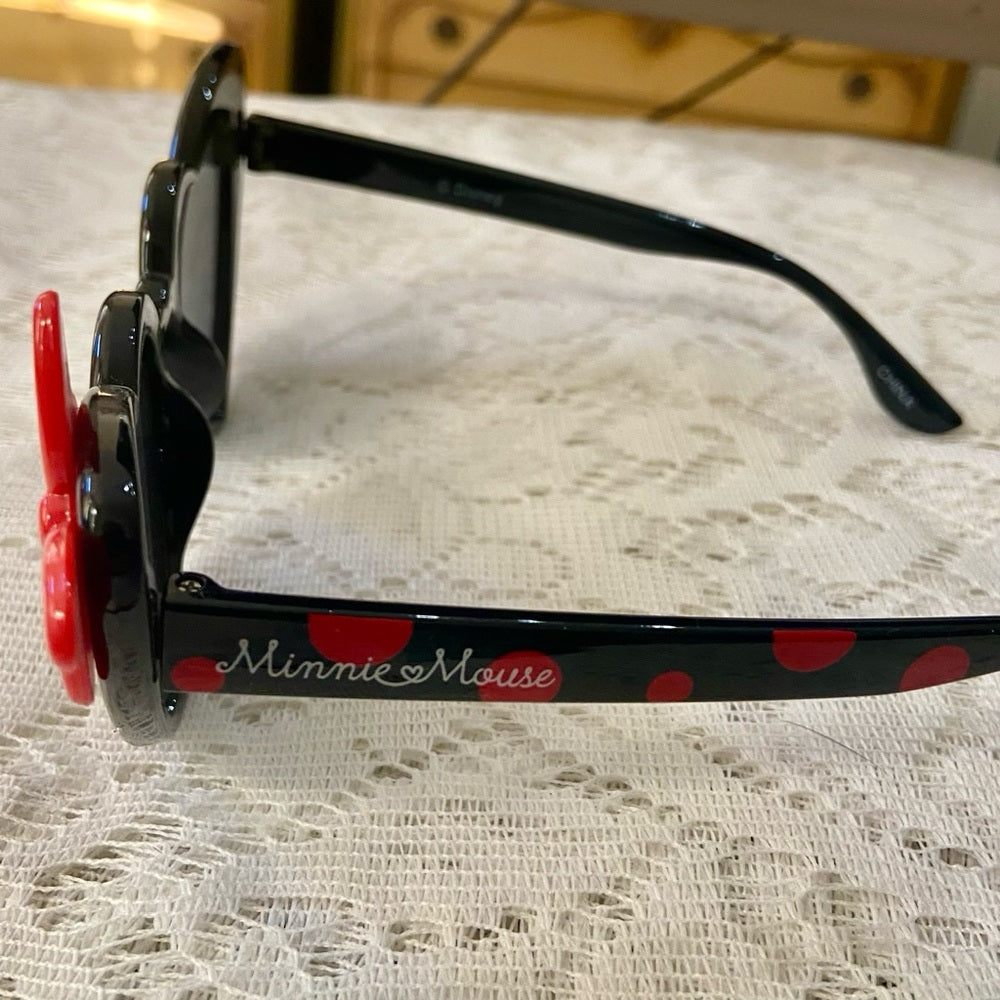Disney Minnie Mouse Adult ArkAid Heart Shape Black Sunglasses With Case