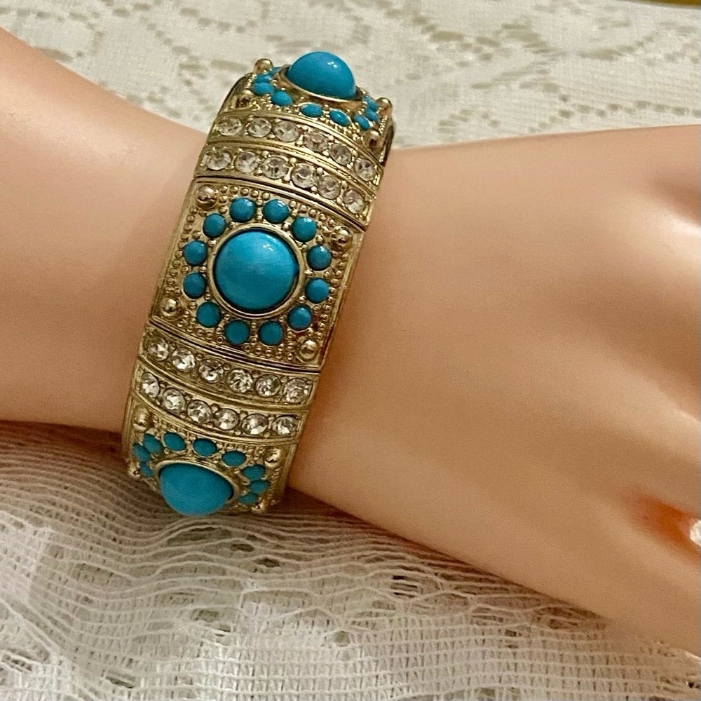 Turquoise Blue Chunky Gold Stretchable Bracelet