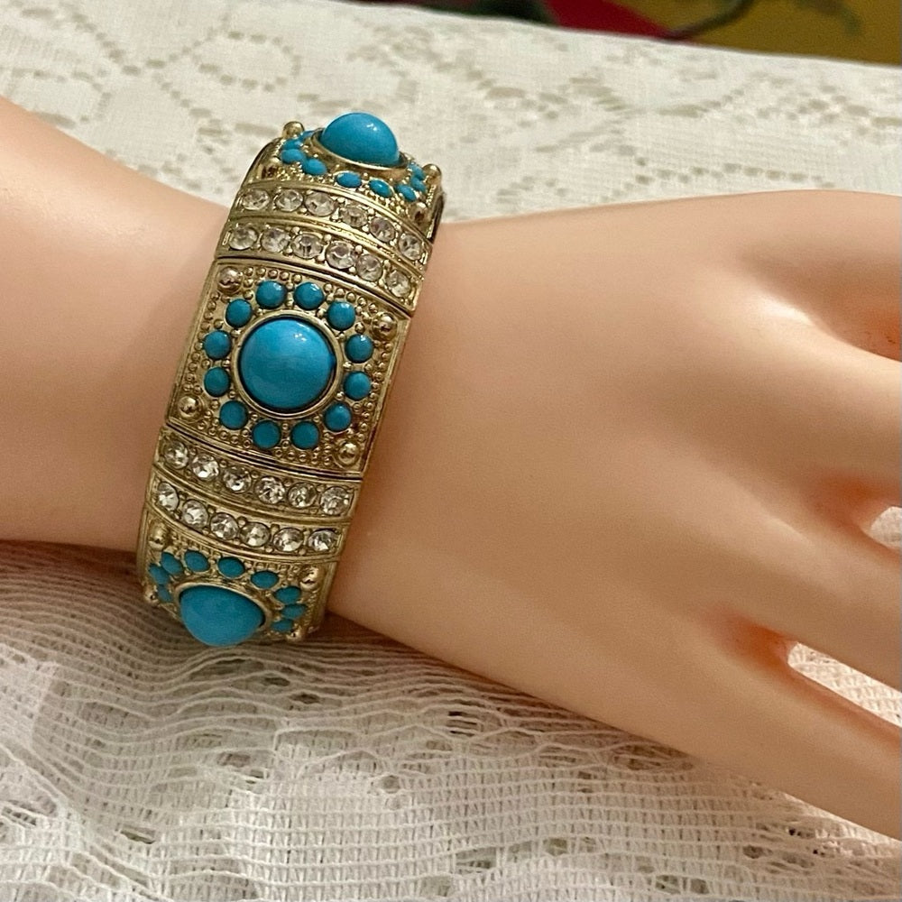 Turquoise Blue Chunky Gold Stretchable Bracelet