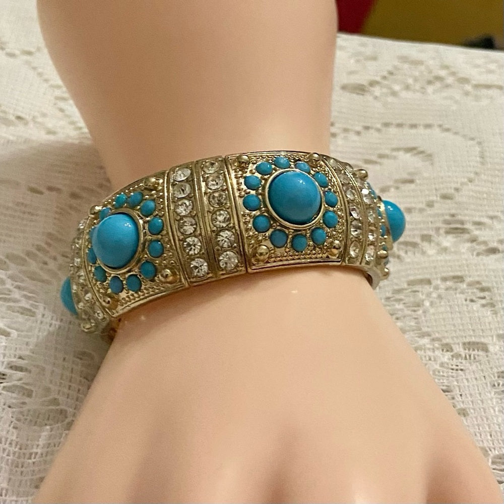 Turquoise Blue Chunky Gold Stretchable Bracelet