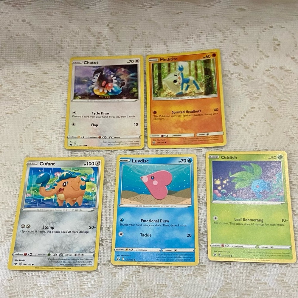 Lot BB 12pc Lot : 2 Gold Fan Arts Cards, 5 Pokemon Cards and 5 Pokémon F…