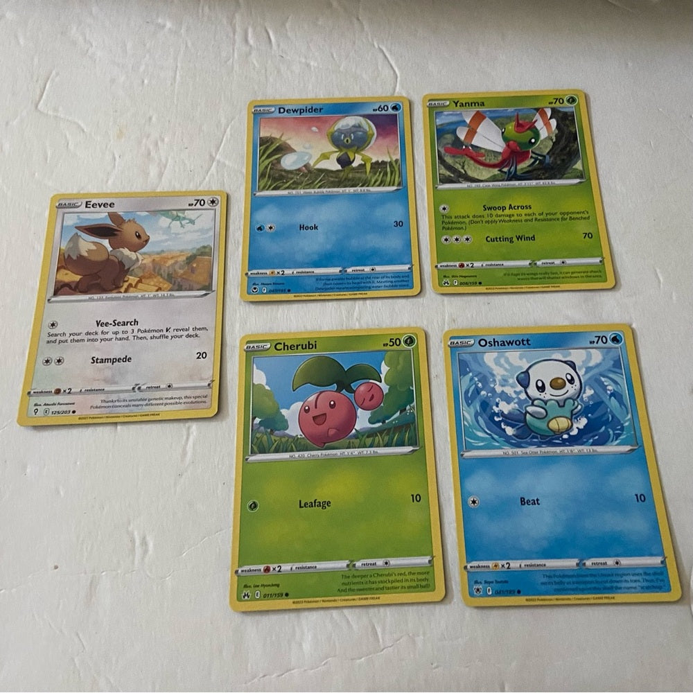 Lot GG: 12pc Lot : 2 Gold Fan Arts Cards, 5 Pokemon Cards and 5 Pokémon…
