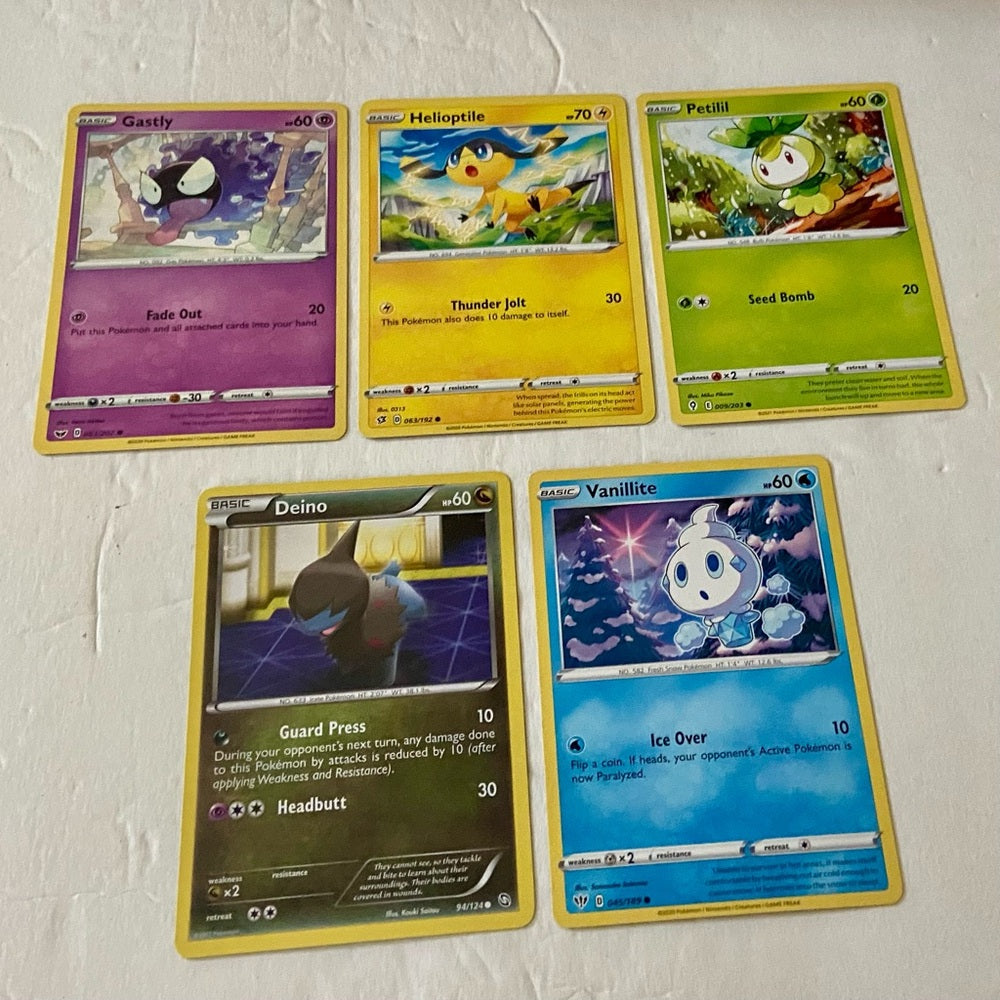 Lot HH-12pc Lot : 2 Gold Fan Arts Cards, 5 Pokemon Cards and 5 Pokémon …