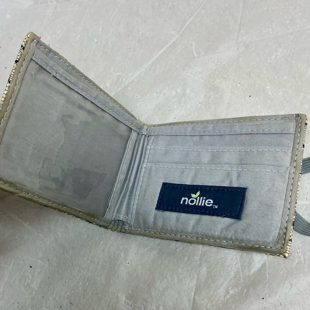 Vintage, Nolie Gray Lace Compact Wallet 4in x 3in
