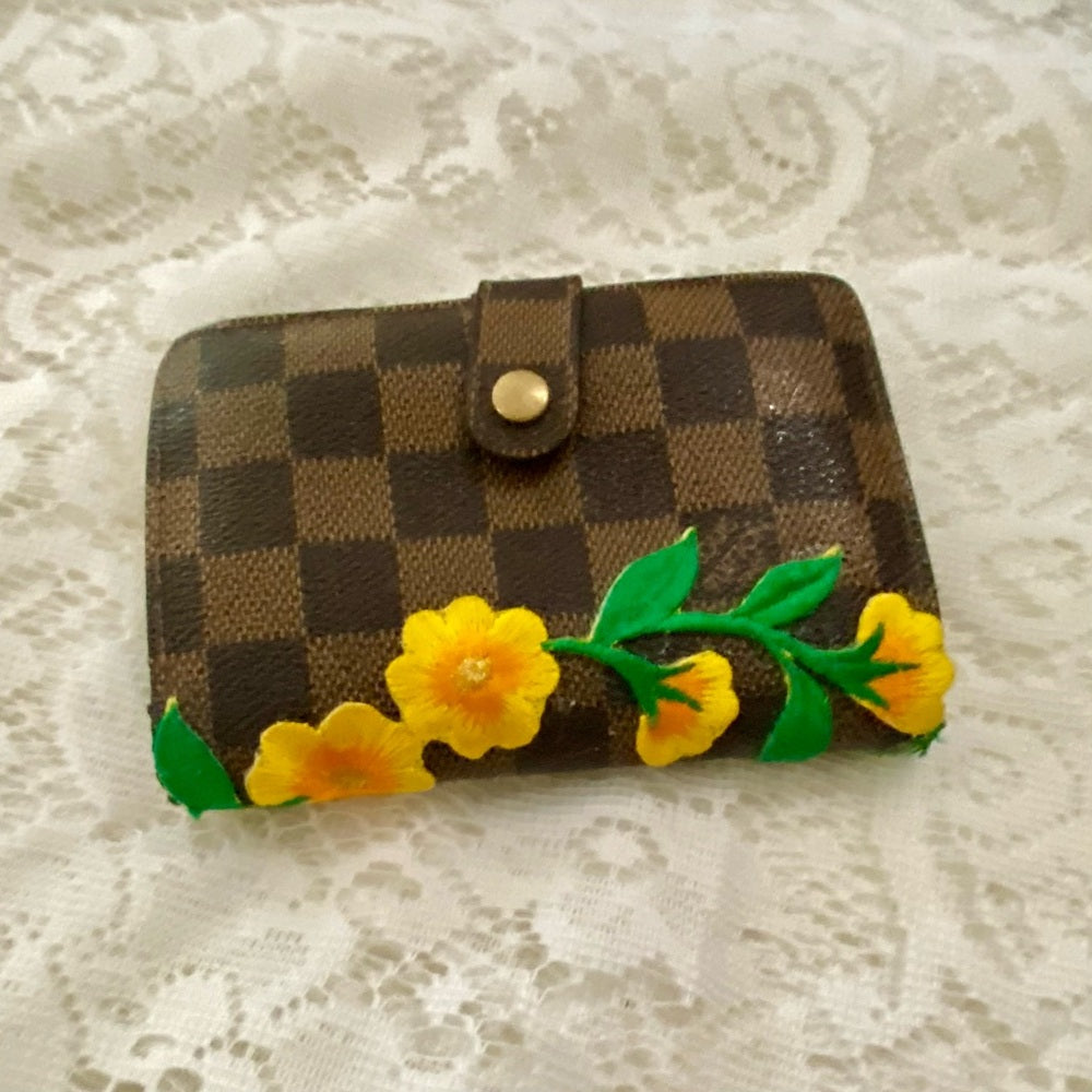 Vintage Louis Vuitton Damier Ebene Kisslock Compact Wallet 5in x 4in