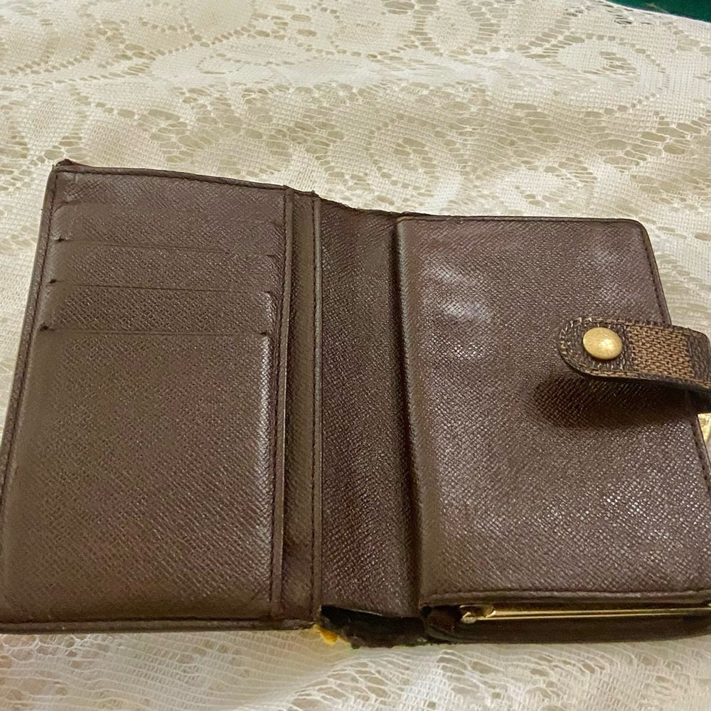 Vintage Louis Vuitton Damier Ebene Kisslock Compact Wallet 5in x 4in