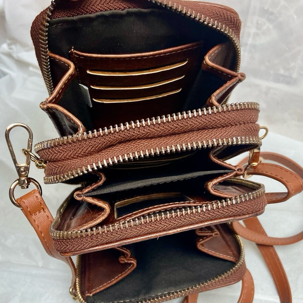 Vintage Cluci Brown Leather 3-Zippy Compartments Crossbody