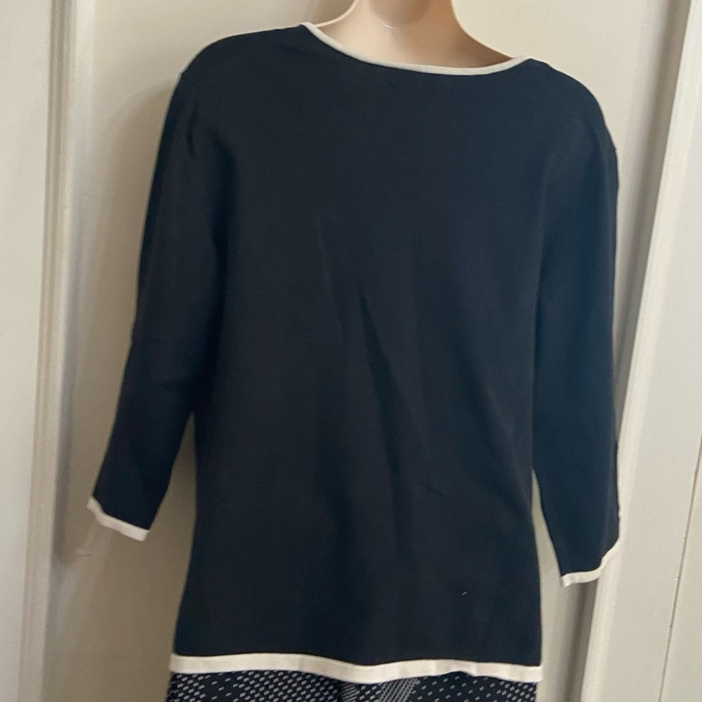 Investment Black with White Trim 3/4 Sleeves Blouse (L)