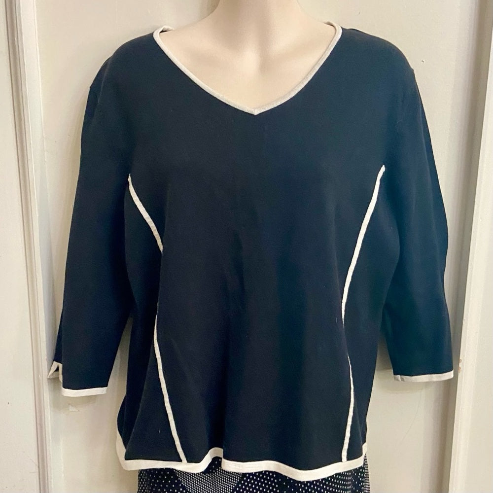 Investment Black with White Trim 3/4 Sleeves Blouse (L)