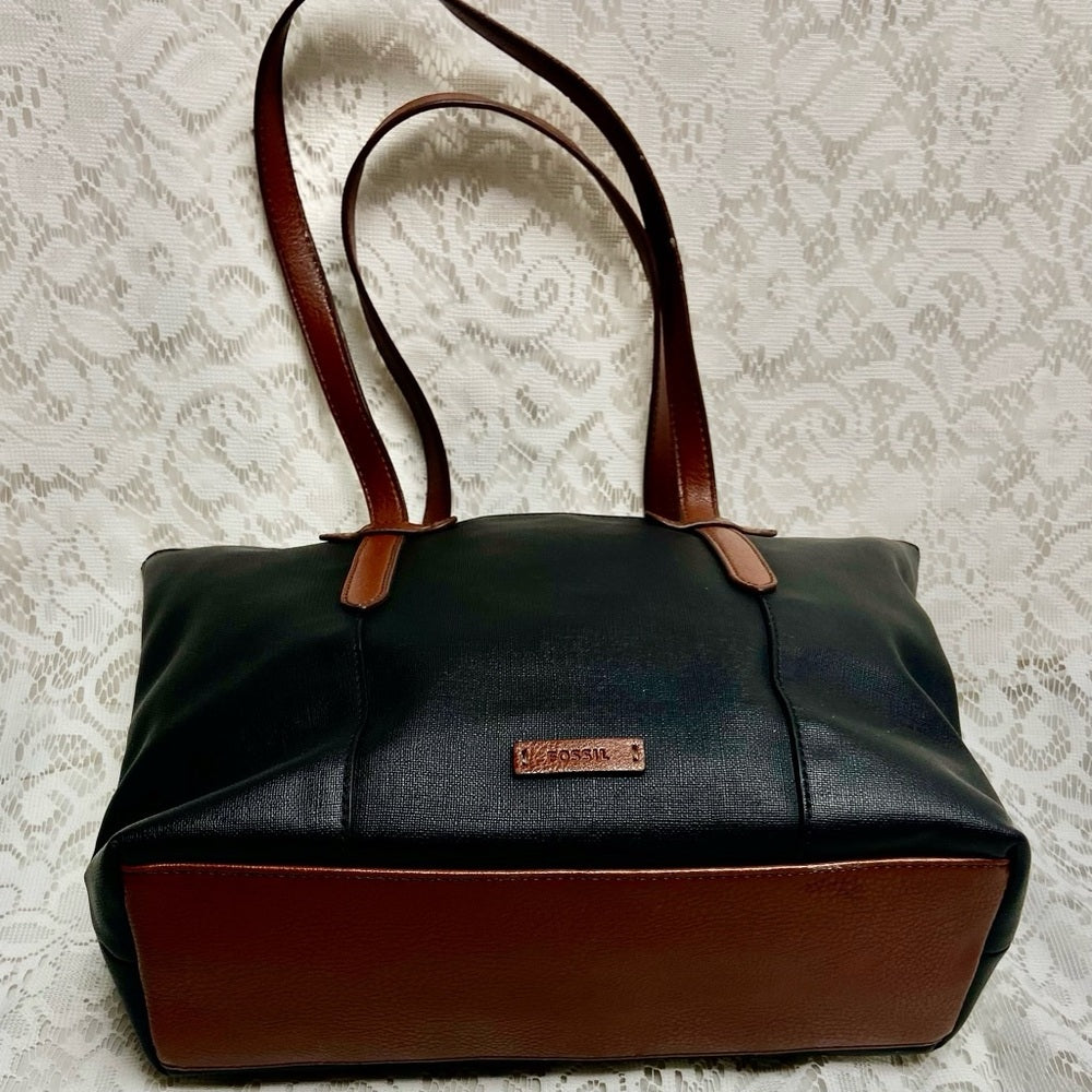 Vintage Fossil Black and Brown Leather Shoulder Bag 12in x 12in x 4in