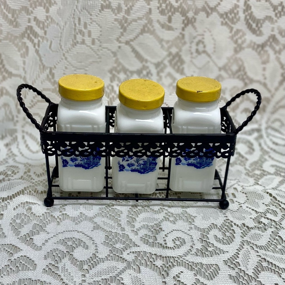 Vintage, 3-pc Blue Willow, Griffiths Glass Shaker Set with Black Metal Stand