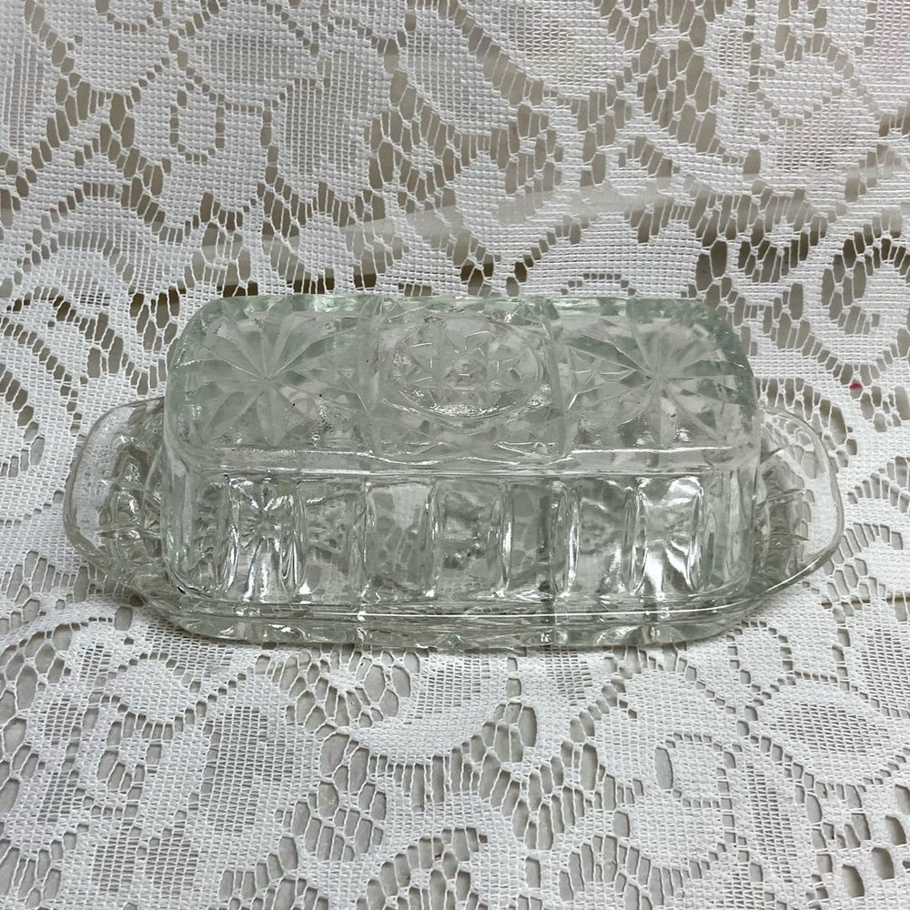 Vintage Pressed Glass Covered Butter Dish 7.5in L x 3.5in W x 2in H.