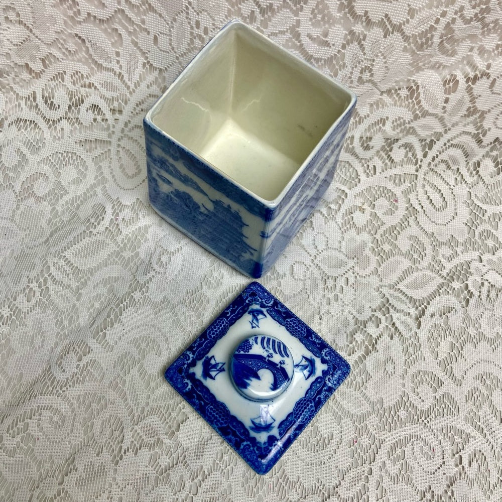 Vintage, Rare Blue Willow Canister- Flour, Sugar or Cookie Jar