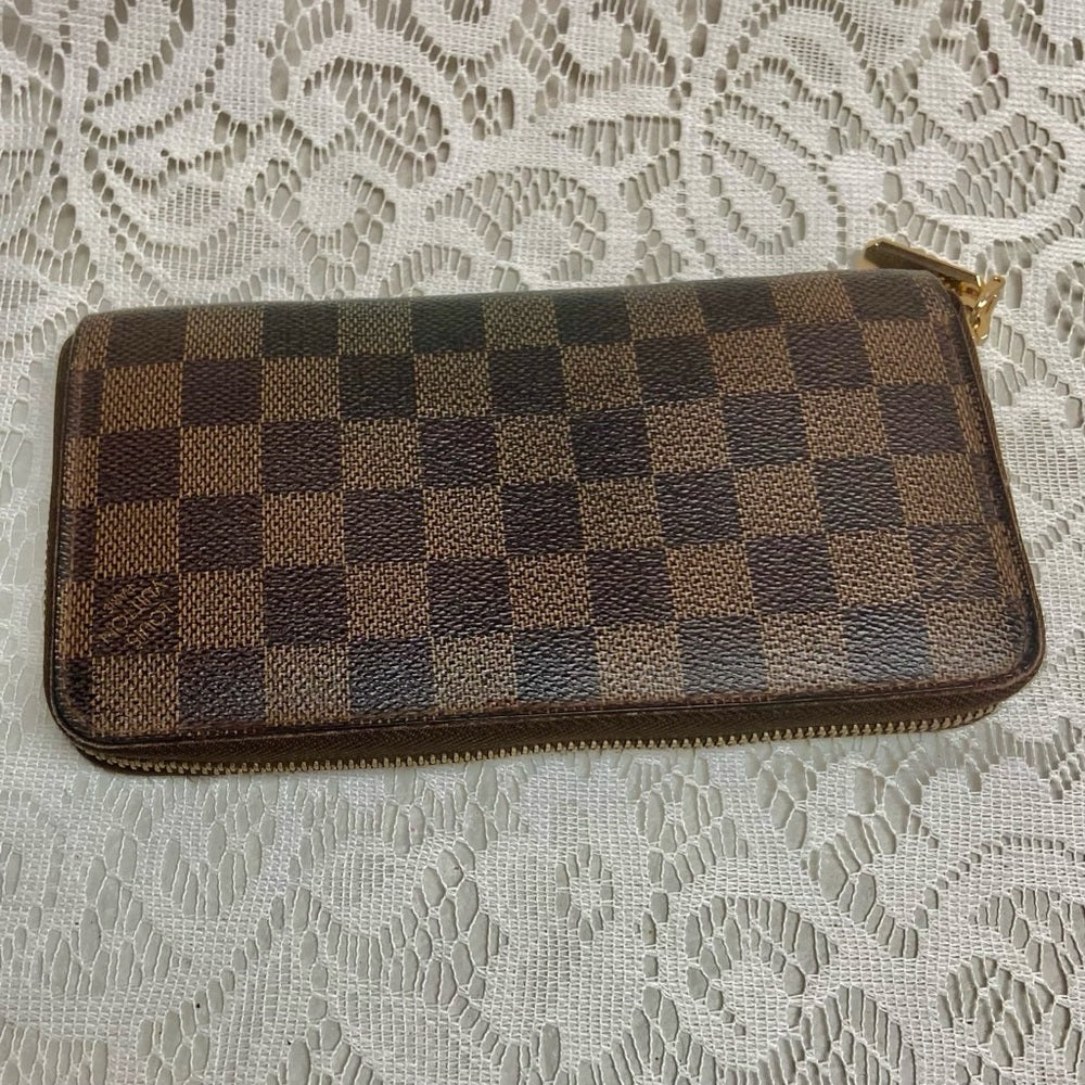 Louis Vuitton Damier Ebene Zippy Long Wallet 7.5in x 4in