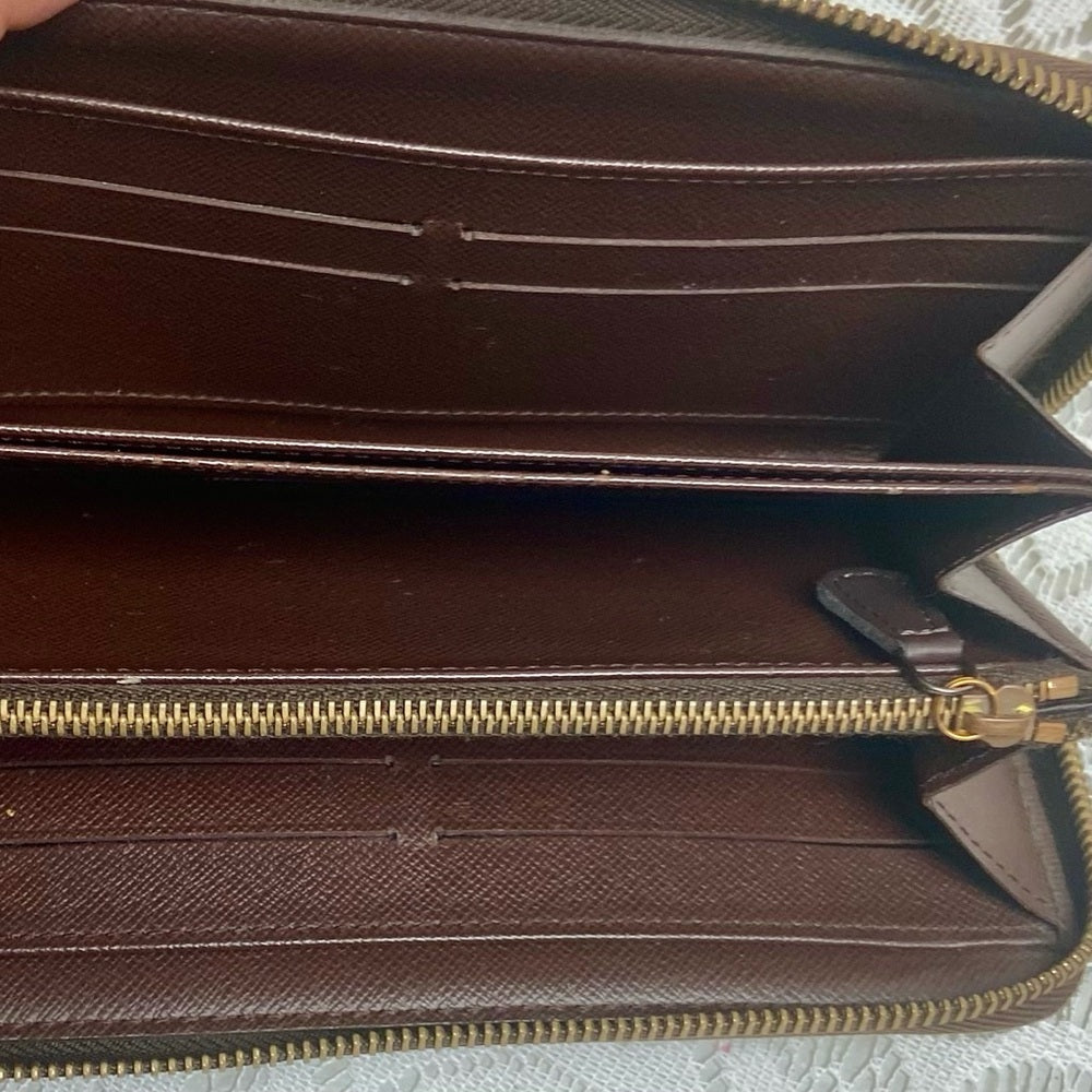 Louis Vuitton Damier Ebene Zippy Long Wallet 7.5in x 4in