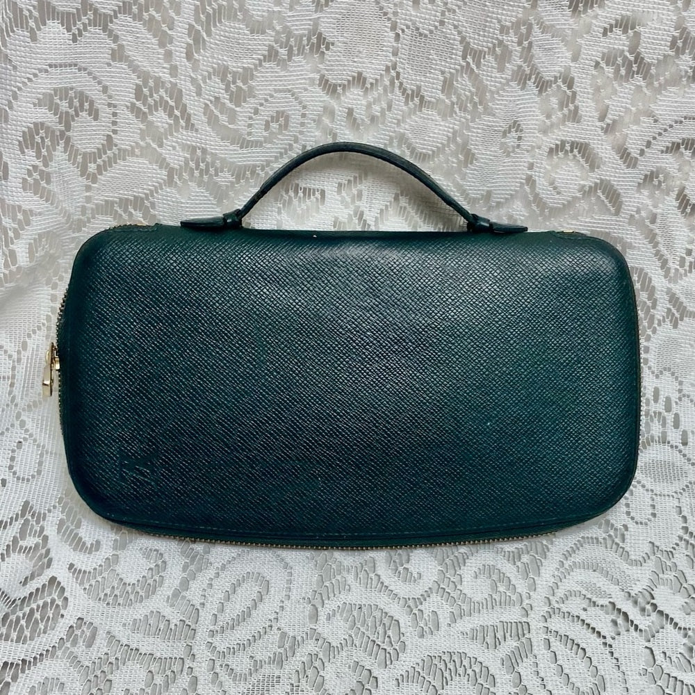 Vintage Rare Louis Vuitton, Green Taiga Leather Small Zippy Briefcase- Organizer