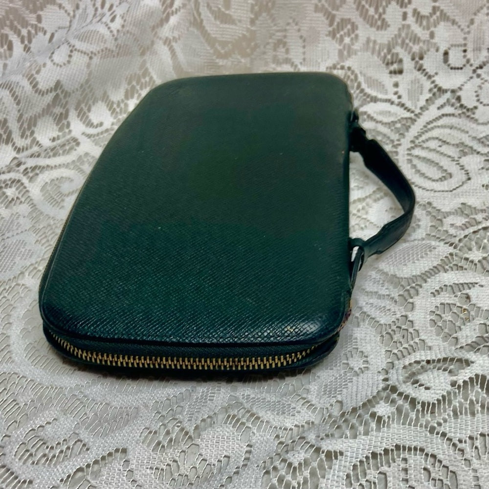 Vintage Rare Louis Vuitton, Green Taiga Leather Small Zippy Briefcase- Organizer