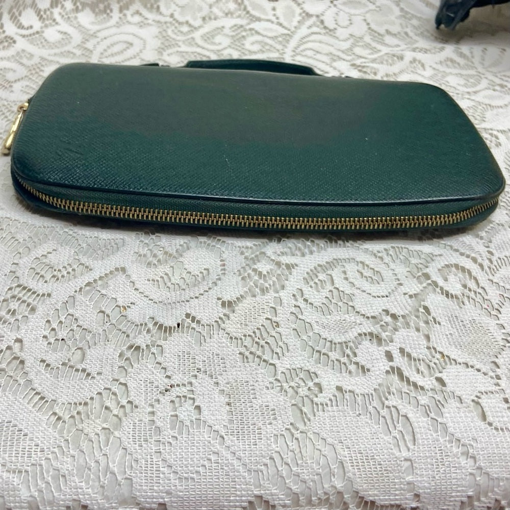 Vintage Rare Louis Vuitton, Green Taiga Leather Small Zippy Briefcase- Organizer