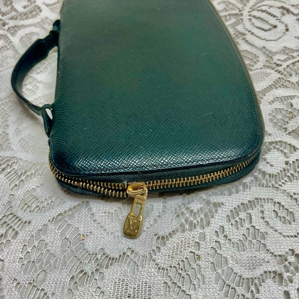 Vintage Rare Louis Vuitton, Green Taiga Leather Small Zippy Briefcase- Organizer