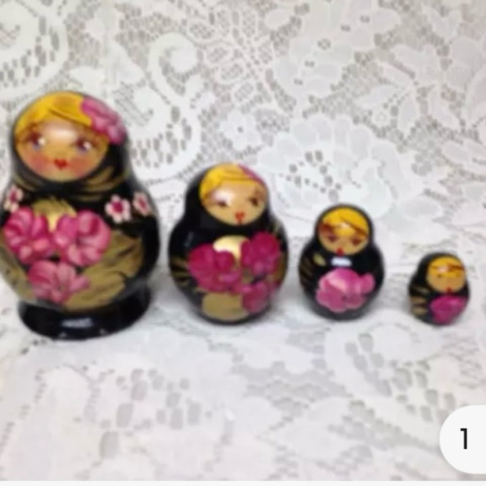 Vintage, 5pc Russian Nesting Dolls