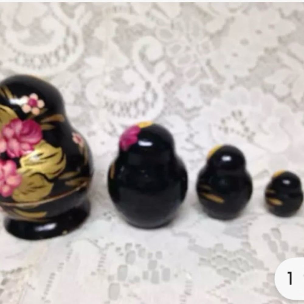 Vintage, 5pc Russian Nesting Dolls