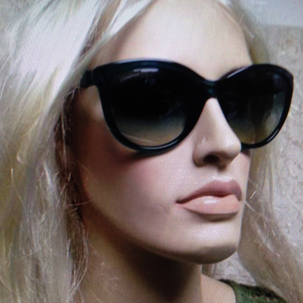 Salvatore Ferragamo Italy SF7605, Teal Sun Glasses