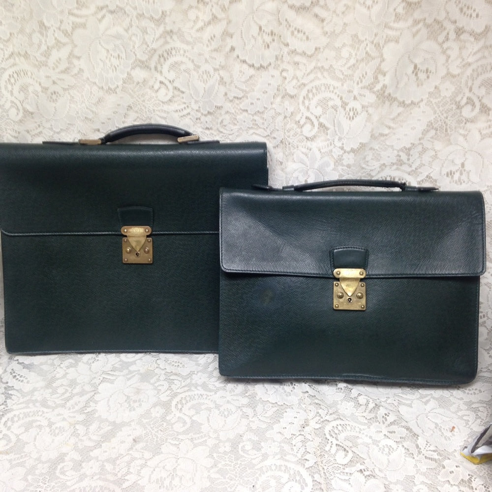 Louis Vuitton, Green Taiga Leather XL Briefcase