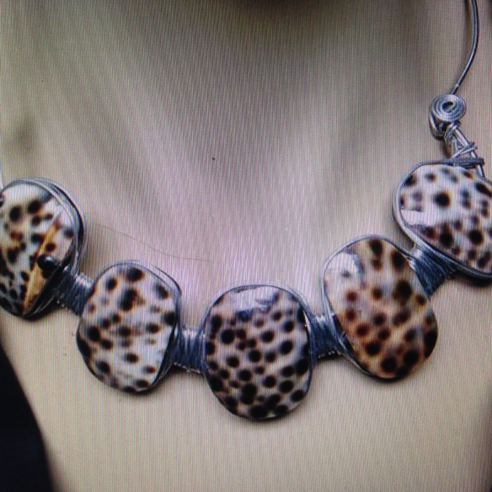 Chunky, Spotted Brown Shells 20in Necklace