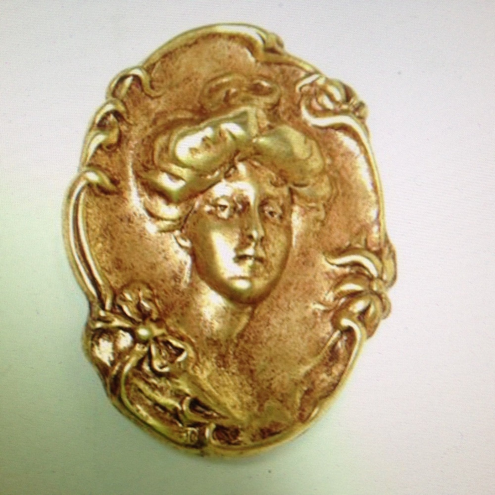 Vintage, 2in Art Nouveau Lady Cameo Brooch