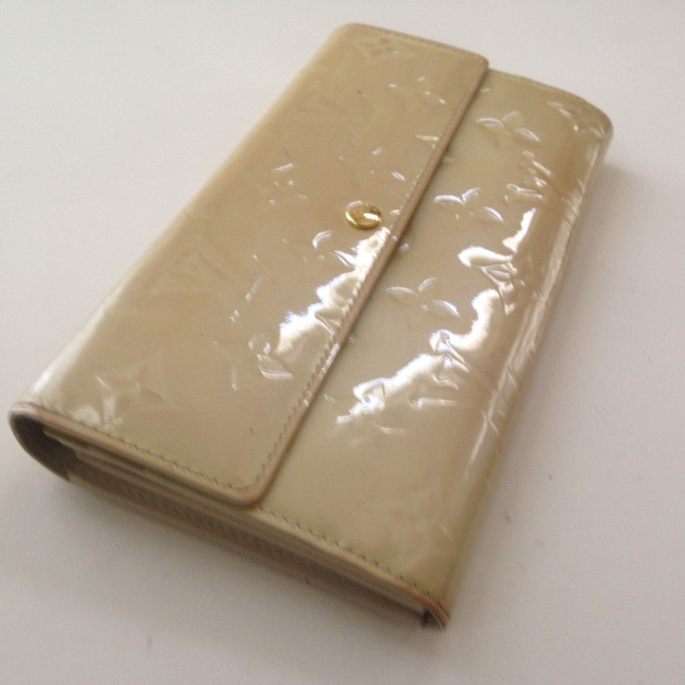 Louis Vuitton Beige Yellow Vernis Mono long Wallet