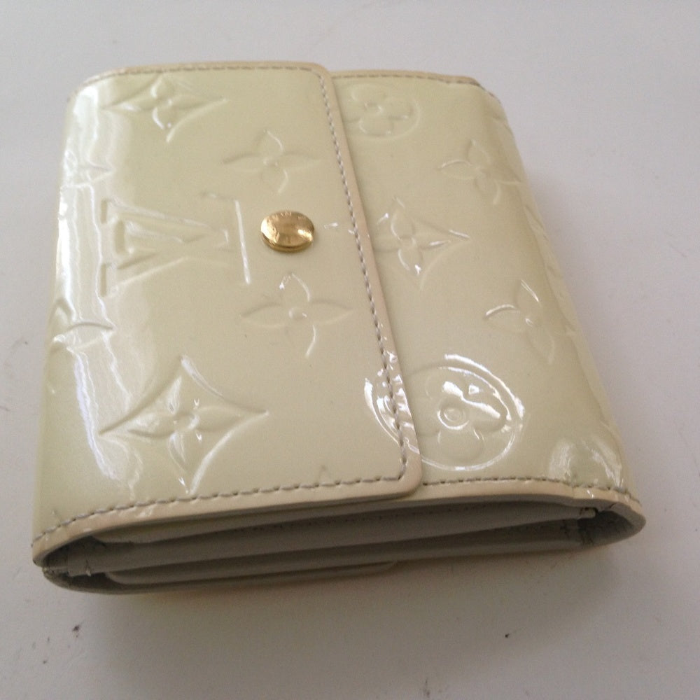 Louis Vuitton Beige Vernis Leather Wallet