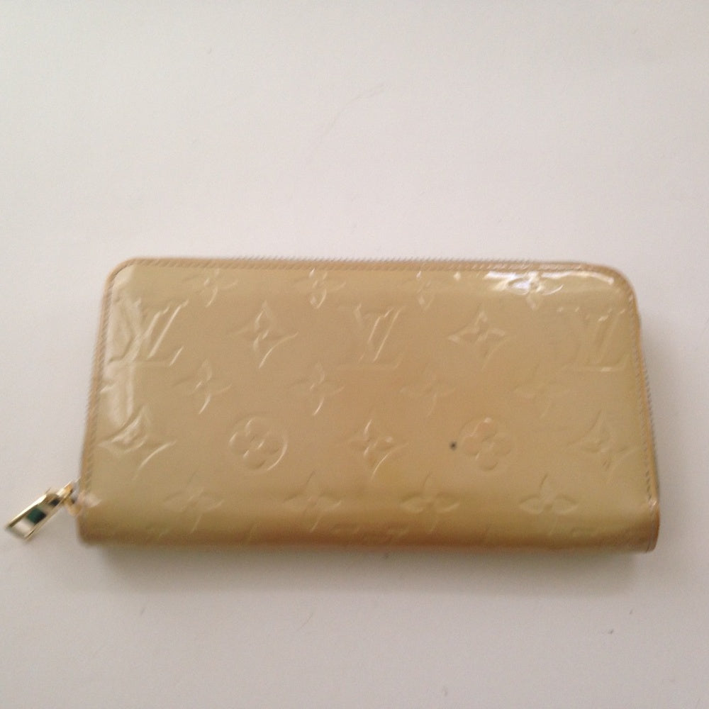 Louis Vuitton Beige Vernis Mono Zippy Long Wallet